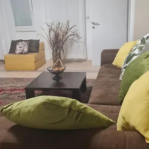  Apartment Mali San