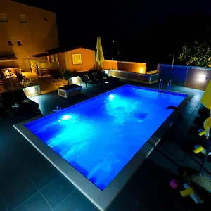 Julijana Apartament Privlaka (Zadar)